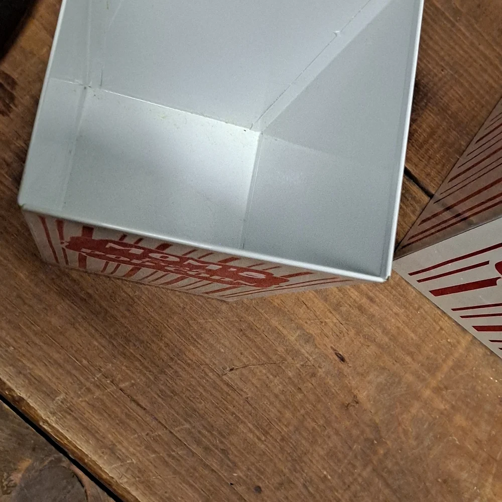 4‎ Metal Popcorn Tins For Movie Night